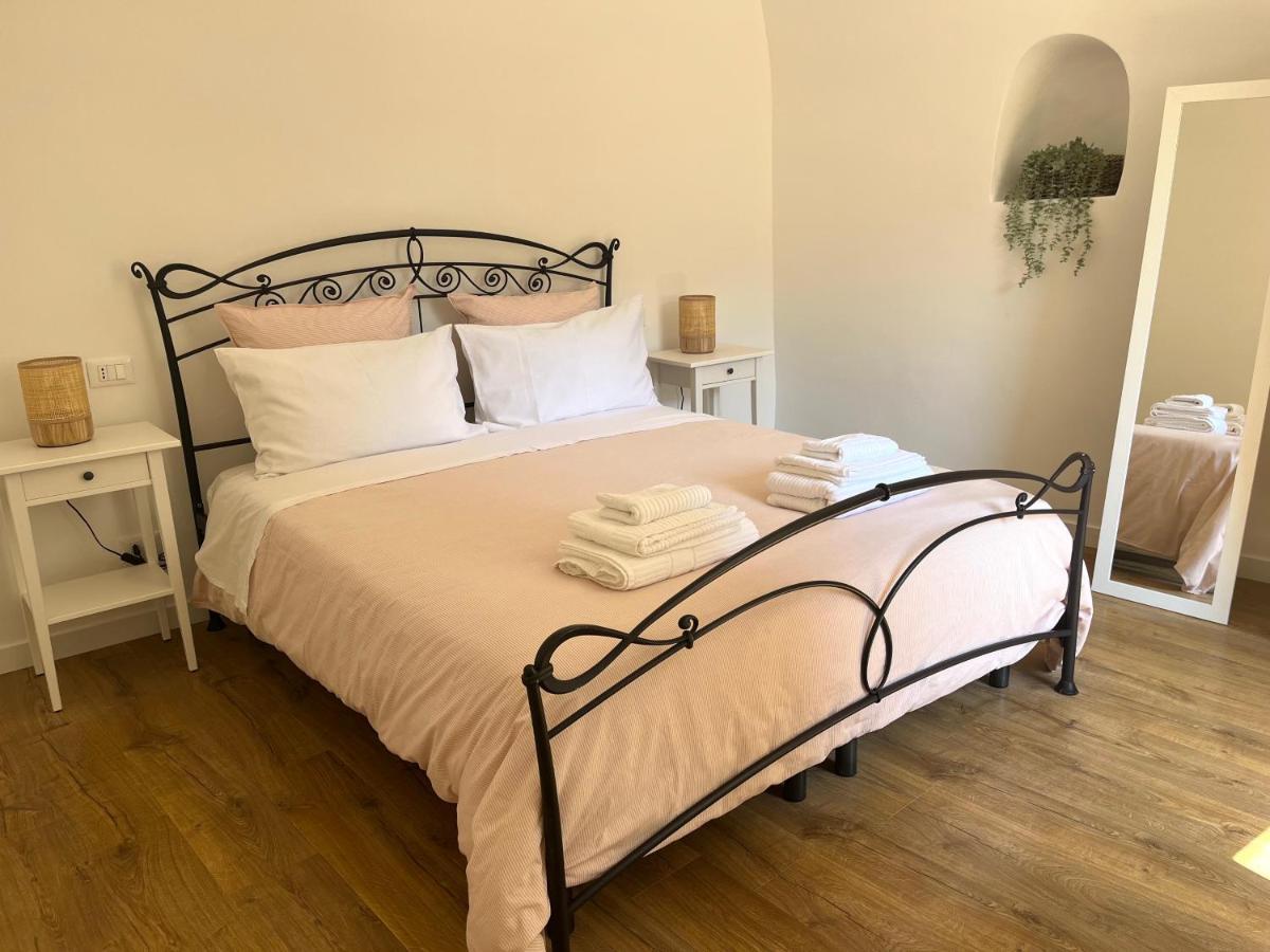 Da I Ciarui Casa Vacanze ドルチェアックア エクステリア 写真